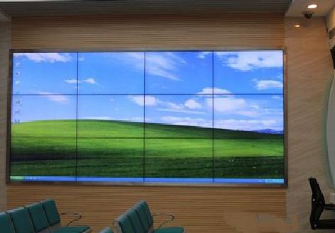 红安液晶拼接屏的另类用法。